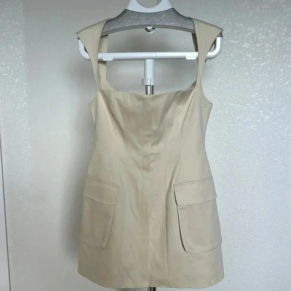 NWT L'Academie Marianna Ashleigh Stretch
Cotton Cargo Mini Dress - Khaki Beige - Picture 2 of 4